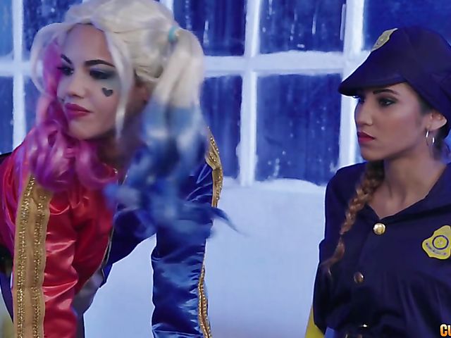 Strapon threesome with Apolonia Lapiedra, Jade and Venus Afrodita