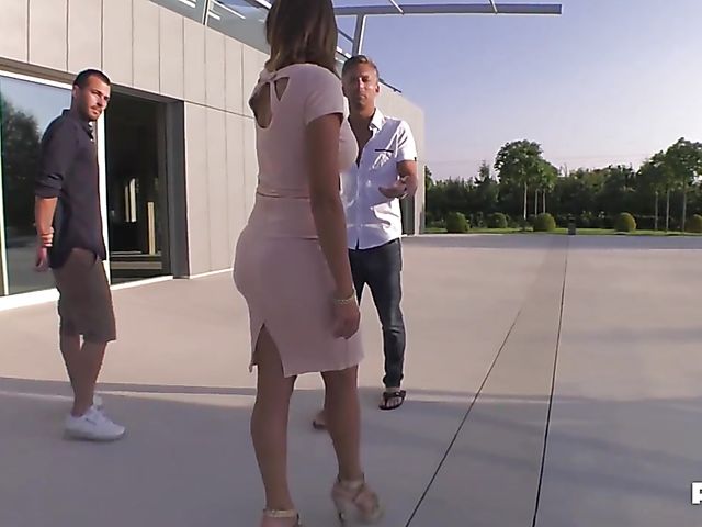 Anal sex with fine looking real estate agent Malena 