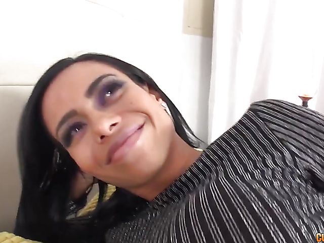 Bubble butt latina gets slammed on video