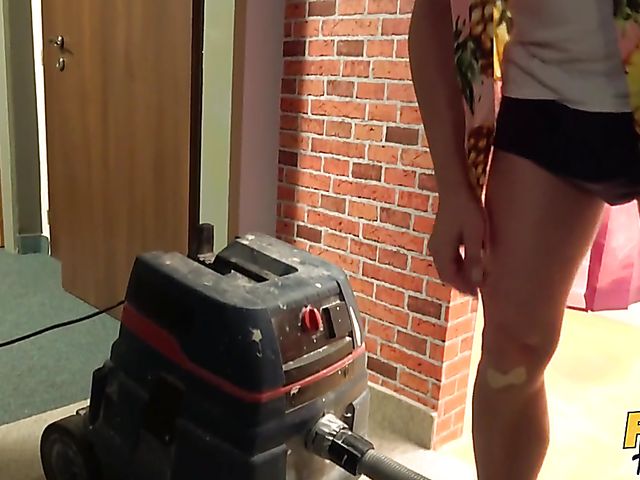 Hardcore threesome with Ellie Springlare and Victoria Pure 