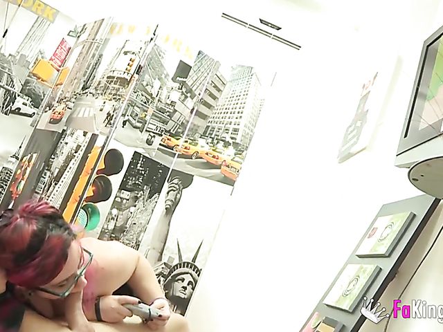 Chubby teen Namine gaming and fucking