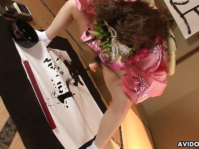 Hairy Japanese Ran Monbu paints a picture with a dildo