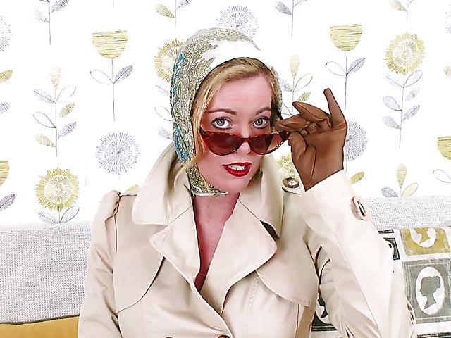 Elegant mature Holly Kiss showcases her boobs and pussy