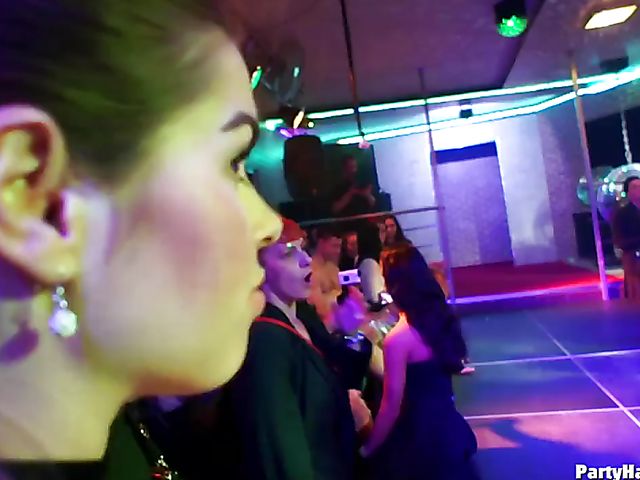Party blowjob in the crowd in a nightclub