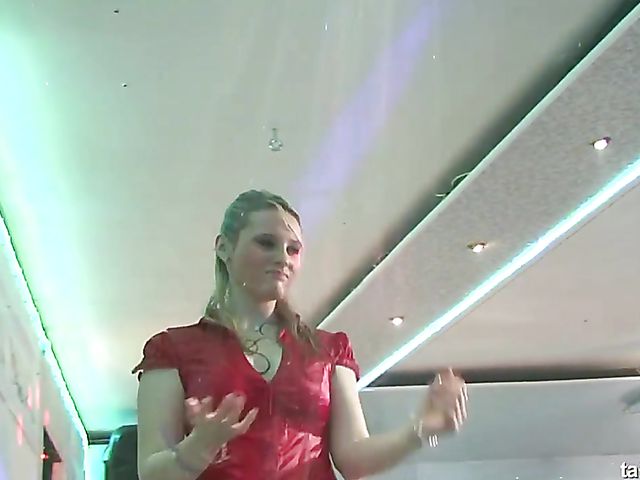 Dancing babes get naked and show their goods 