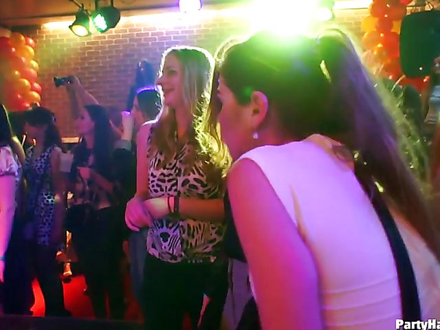 Cock sucking orgy in the nightclub 