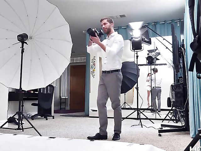 Ariana Marie anal with a lucky photographer