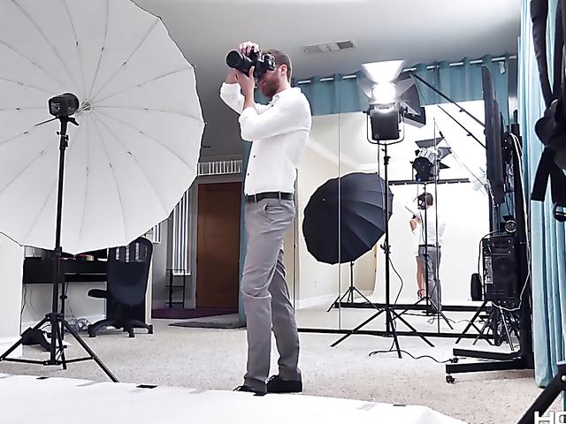 Ariana Marie anal with a lucky photographer