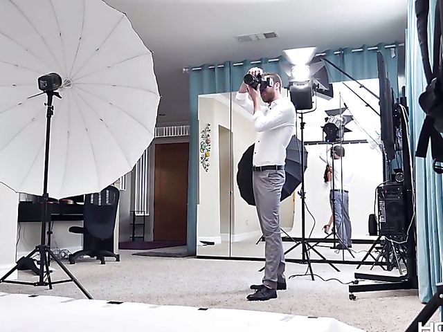 Ariana Marie anal with a lucky photographer