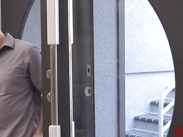 Rough anal with young temptress Kendra Spade