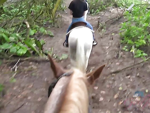 A sexy adventure with his teen girlfriend Ariel 