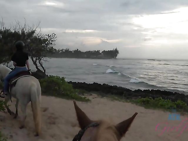 A sexy adventure with his teen girlfriend Ariel 