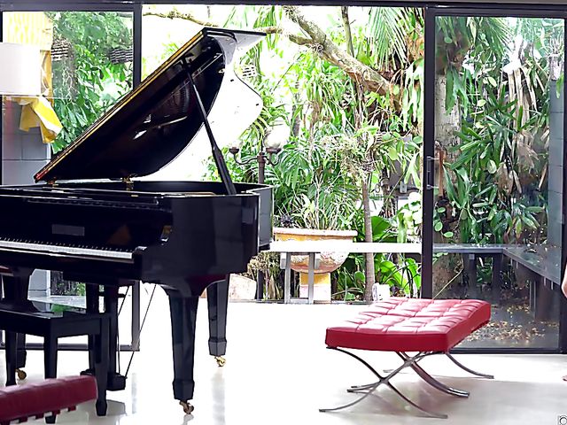 Teen Harmony Wonders with long pussy lips gets boned