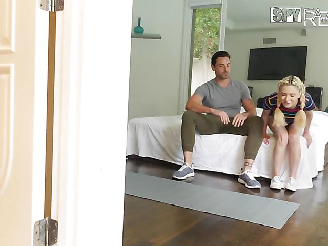 Cute blonde Jane Wilde loves her stepdad's meat