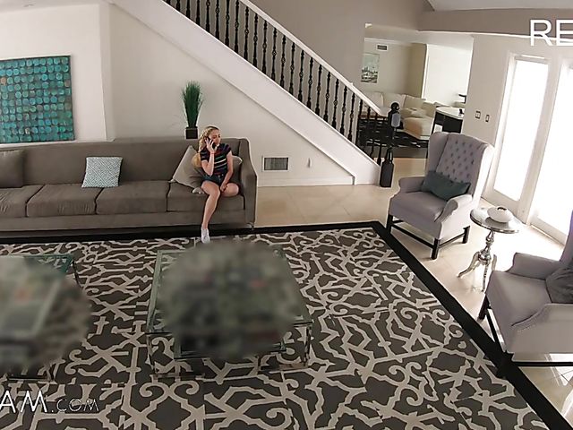 Cute blonde Jane Wilde loves her stepdad's meat