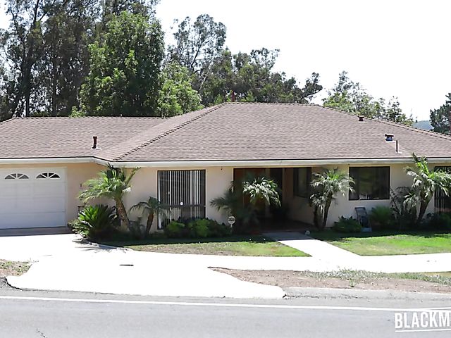 Raven Katrina Jade gets her pierced pussy and lovely ass banged