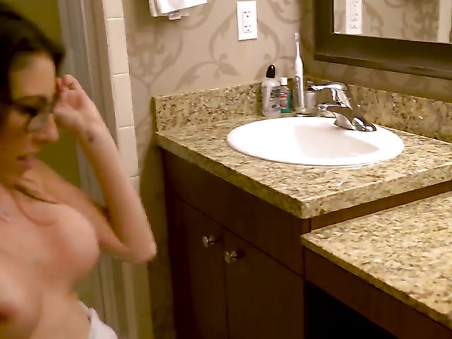 Big tit mom Dava Foxx gets hammered from your perspective