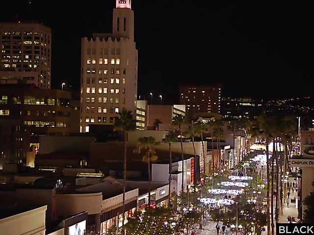 Interracial doggy with juicy Rharri Rhound 