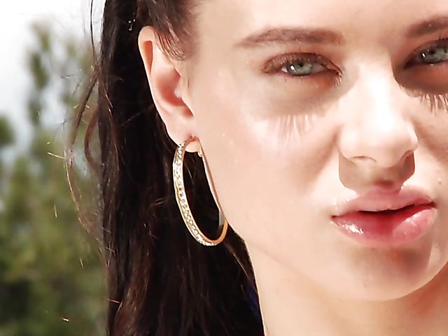 Anal workout with phat ass girl Lana Rhoades