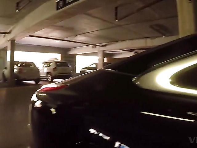 Cum gangbang with dirty Sarah Vandella 