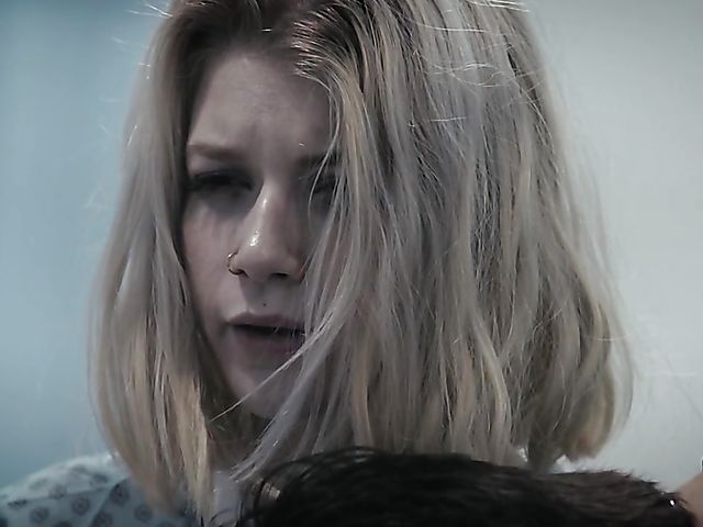 Injured teen blonde Arya Fae gets fucked by the doctor