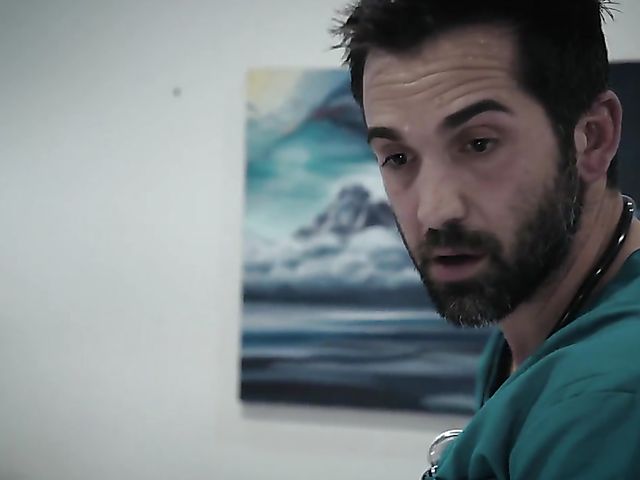 Injured teen blonde Arya Fae gets fucked by the doctor