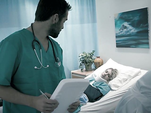 Injured teen blonde Arya Fae gets fucked by the doctor