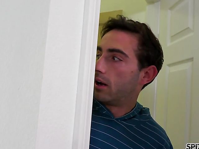 Big tits mom Cherie Deville caught webcamming