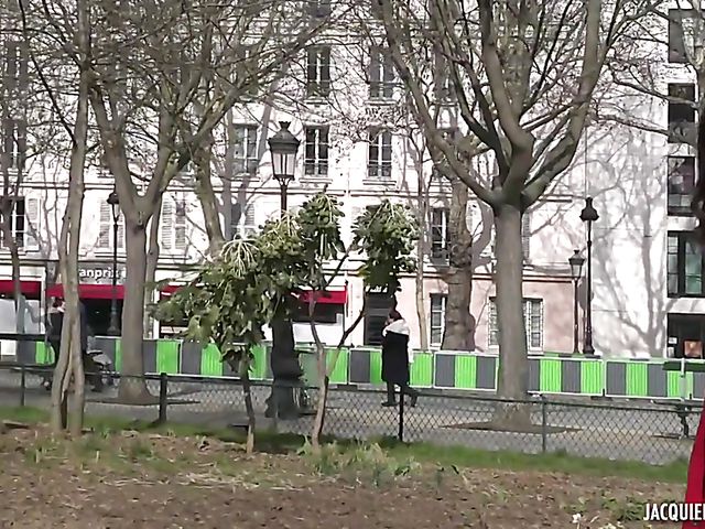 Redhead mom Flora does interracial in her 32