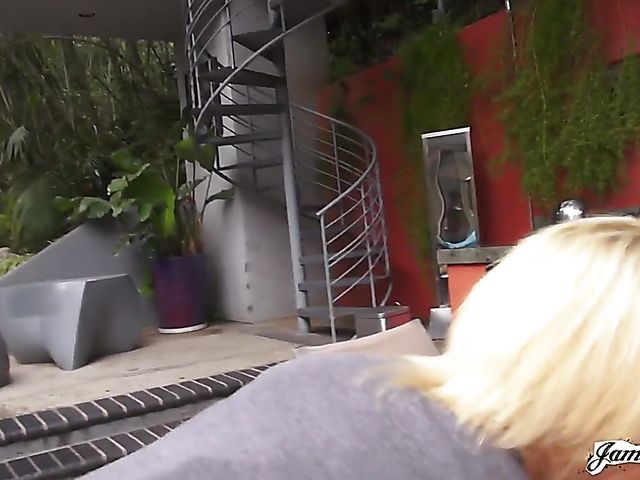 Natural tits blonde Ashlee Graham fucking with James Dean 