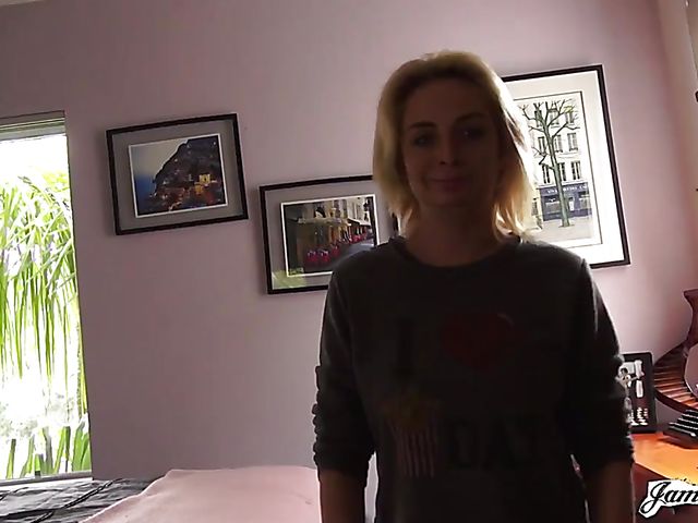 Natural tits blonde Ashlee Graham fucking with James Dean 