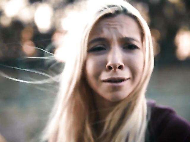 Slim MILF India Summer rides a dick and eats teen's pussy