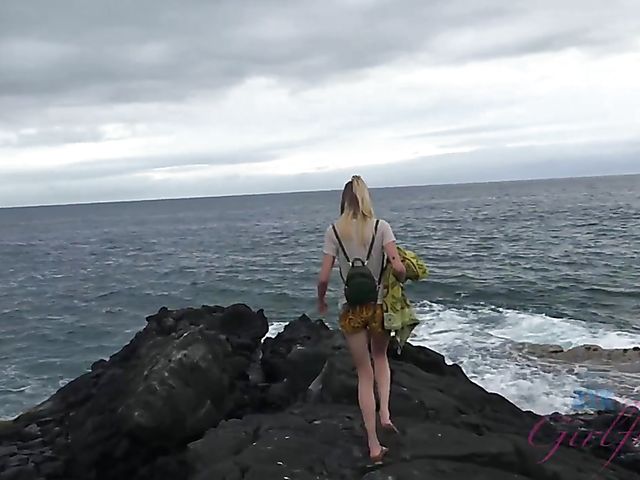 Cute teen Haley Reed gets finger fucked 