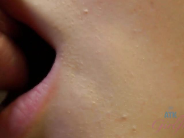 Small tits blonde Jane Wilde gets boned in Vegas