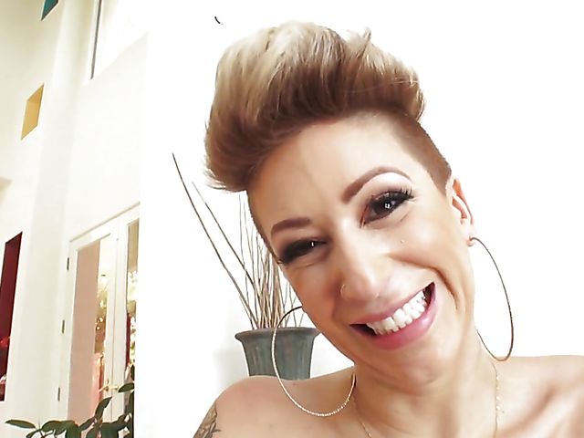 Short hair anal fanatic Della Dane gets screwed