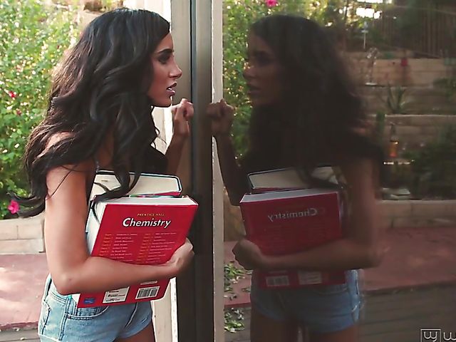 Lesbian young kitties Kristen Scott and Naomi Woods