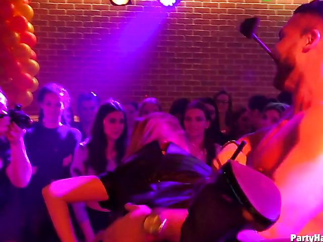 Male strippers bang the girls in the club