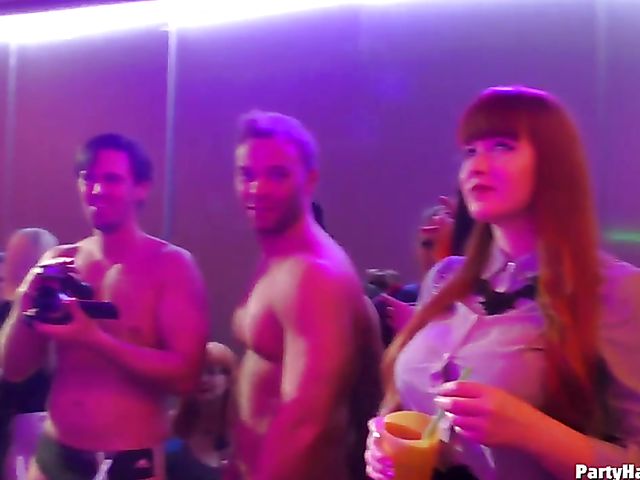 Male strippers bang the girls in the club