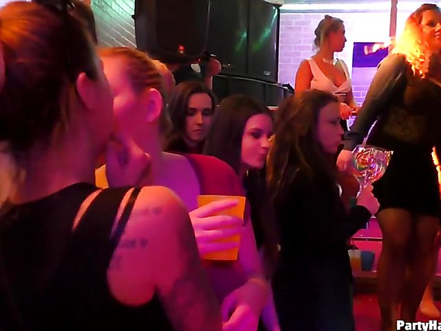 Male strippers bang the girls in the club