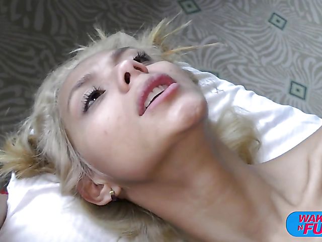 Hard morning DP with Colombian teen Veronica Leal