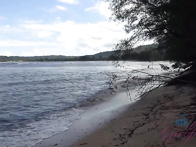 Car sex with his smoking girlfriend Jade