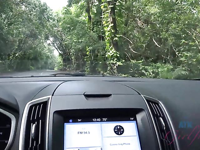 Car sex with his smoking girlfriend Jade