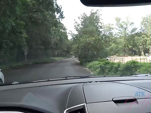 Car sex with his smoking girlfriend Jade