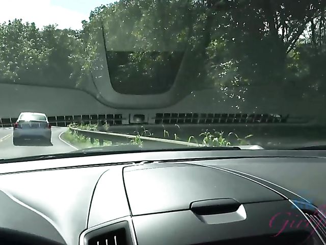 Car sex with his smoking girlfriend Jade