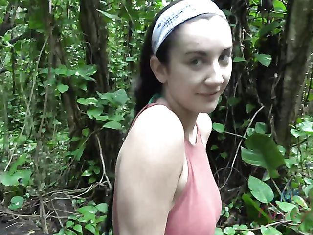 Car sex with his smoking girlfriend Jade