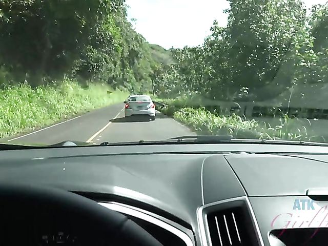 Car sex with his smoking girlfriend Jade