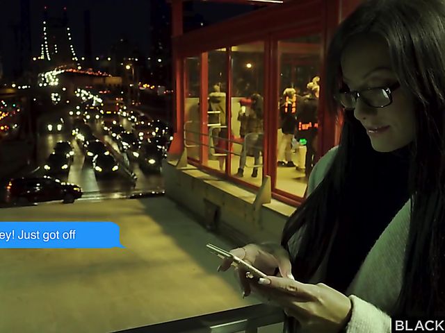 Jennifer White handling a giant black cock
