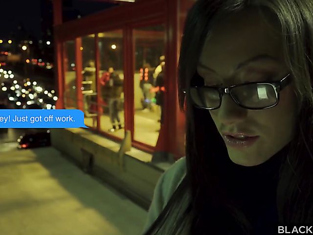 Jennifer White handling a giant black cock