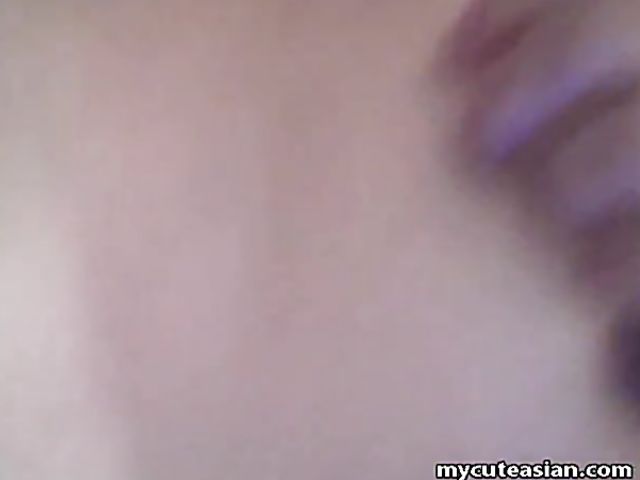 Amateur schoolgirl gets her asian snatch fucked