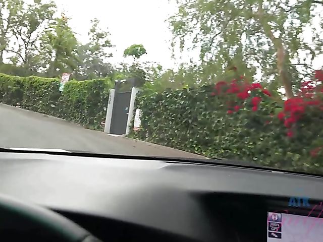 Hime Marie offers her wet pussy by her boyfriend